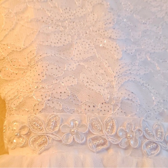 Little Girl’s Size 16.5 Communion Dress - Picture 5 of 7